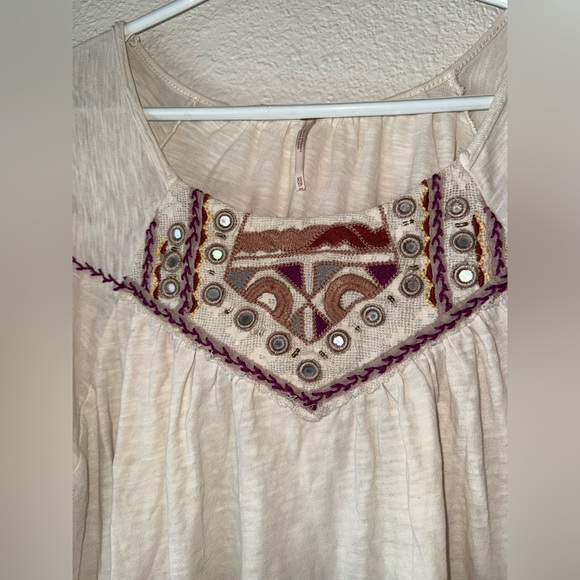 FREE PEOPLE Ivory 3/4 Balloon Sleeve Boho Embroidered raw hem peasant top - Picture 5 of 8